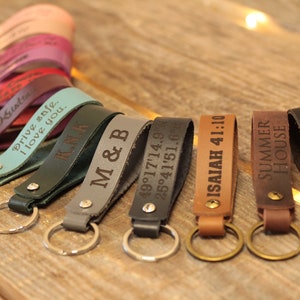 Custom Leather Keychain Personalized GPS Coordinates Messages Names Symbols Anniversary Gift Key holder Keychain for women Keychain for men