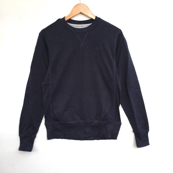 nike sweatshirt small logo