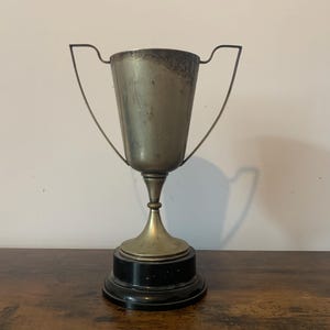 Große 30 cm hohe Vintage Silberschale Trophäe, Trophäe, Trophäen, Liebelingsschale, große Trophäe