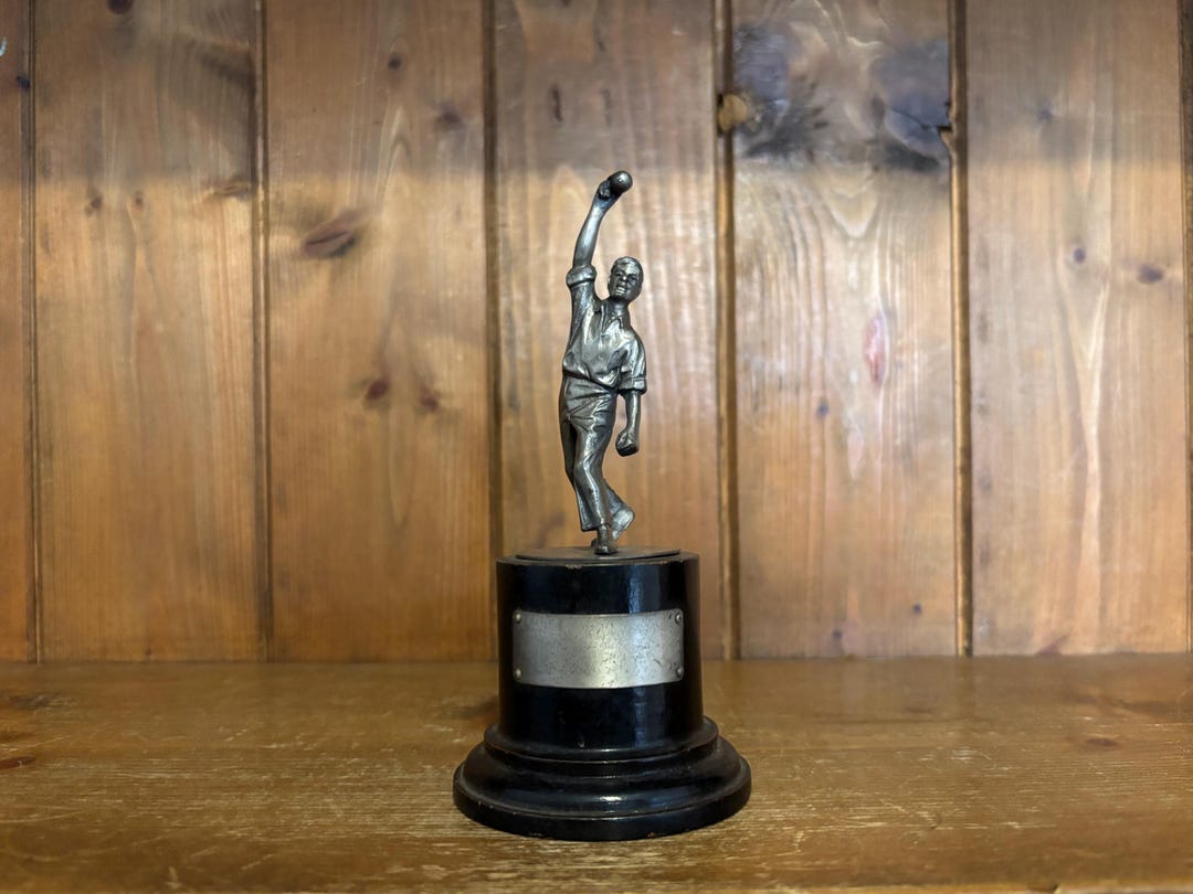 Cricket Bowling Not Engraved Vintage Silver Plate Trophy, Trophy ...