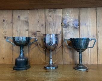 Vintage Sammlung von 3 Silberplatten Trophäen, Trophäen, Trophäen, Sportartikel, Sport, Pokale, Medaillen