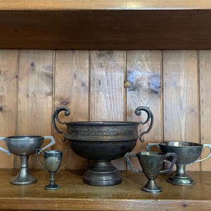 5 vintage trophies (42), silver plate trophies, trophy, trophies, sporting items, sports, cups, medals, trophy cups