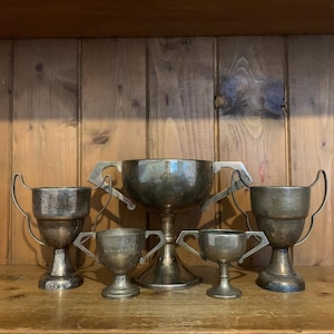 5 vintage trophies (152) silver plate trophies, small trophy, trophies, sporting items, sports, cups, medals, trophy cups