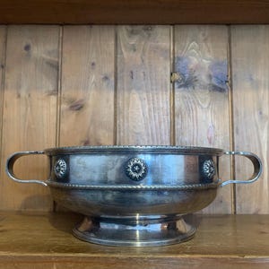 Mittelgroße Nicht gravierte Vintage Silberplattentrophäe, Trophäe, Trophäen, liebevoller Pokal, große Trophäe