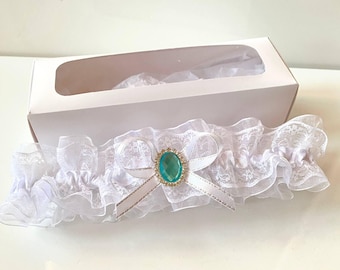 Weißes Spitzen-Strumpfband mit blauen Kristallen - Handgefertigtes Brautstrumpfband, elegantes Strumpfband oder Andenken