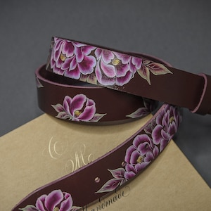 Purple leather belt for women, Leather gift idea, Travel leather gift, Leather gift for mom, Personalized gift, Leather gift for her