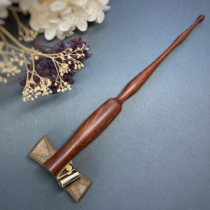 Portapenne calligrafico obliquo, flangia universale, portapenne carino, portapenne personalizzato in legno, penna calligrafica, portapenne calligrafico