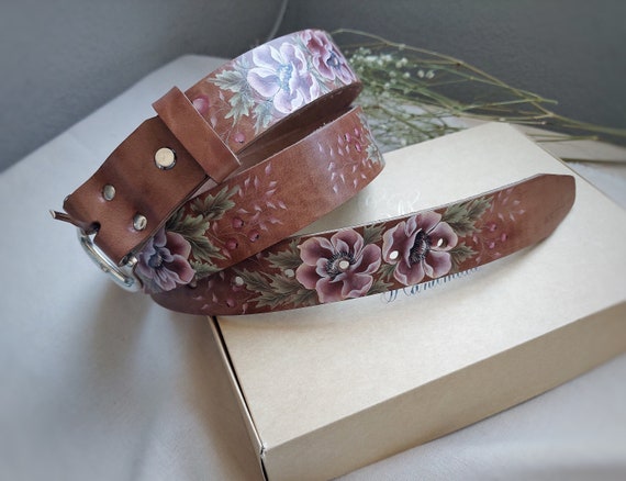 Handmade Leather Floral Belt: Hand-tooled Women display picture 1
