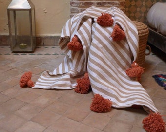 Boho throw blanket with tassela pompom blanket,bed spread,moroccan throw blanket,moroccan bedding,cotton blanket,berber moroccan decor,