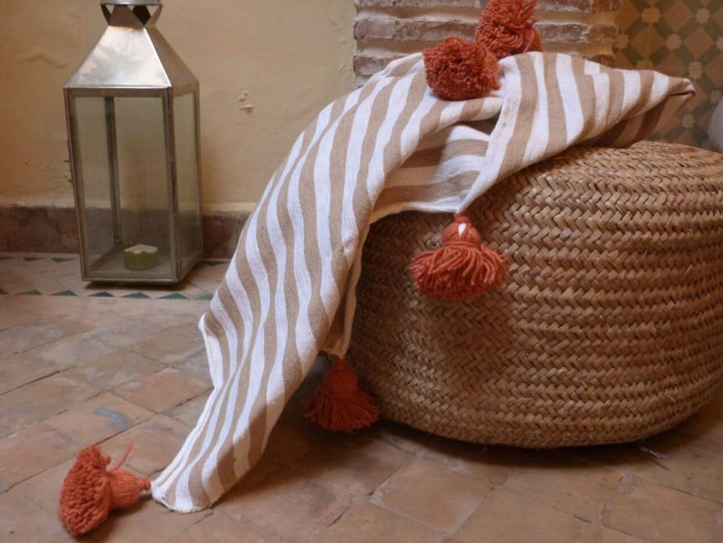 Boho throw blanket with tassela pompom blanket,bed spread,moroccan throw blanket,moroccan bedding,cotton blanket,berber moroccan decor,