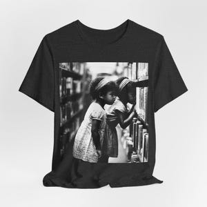 Black Girls Reading T-Shirt: Library Explorers, Afro Education Dark Grey Heather