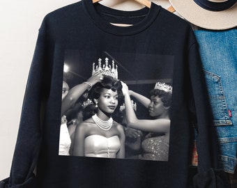 Black Beauty Queen Sweatshirt - African American History - Vintage Image - Afrocentric Top - Long Sleeve - Adult Unisex - Melanin Woman