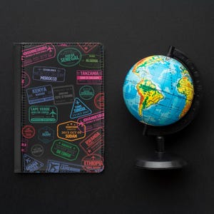 Afrikanische Länder Reise-Accessoire - Passport Briefmarken Design - RFID Kunstleder Halter - Wanderlust Geschenk - Weltreisender - Afrika Passport