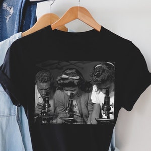 Science Class Shirt - Microscope STEM - African American Tops - Black History - Minds Matter - Teacher Gifts - Vintage Photo Tee