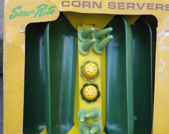 Vintage Plastic Corn Servers Complete Set of 4 with Shakers by Serv-Rite