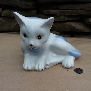 Vintage Blue & White Kitty Cat, Ceramic by Flambro