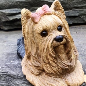 Vintage Sandicast Yorkshire Terrier Dog with Pink Bow Figurine, Yorkie Dog, 1982, Sandra Brue