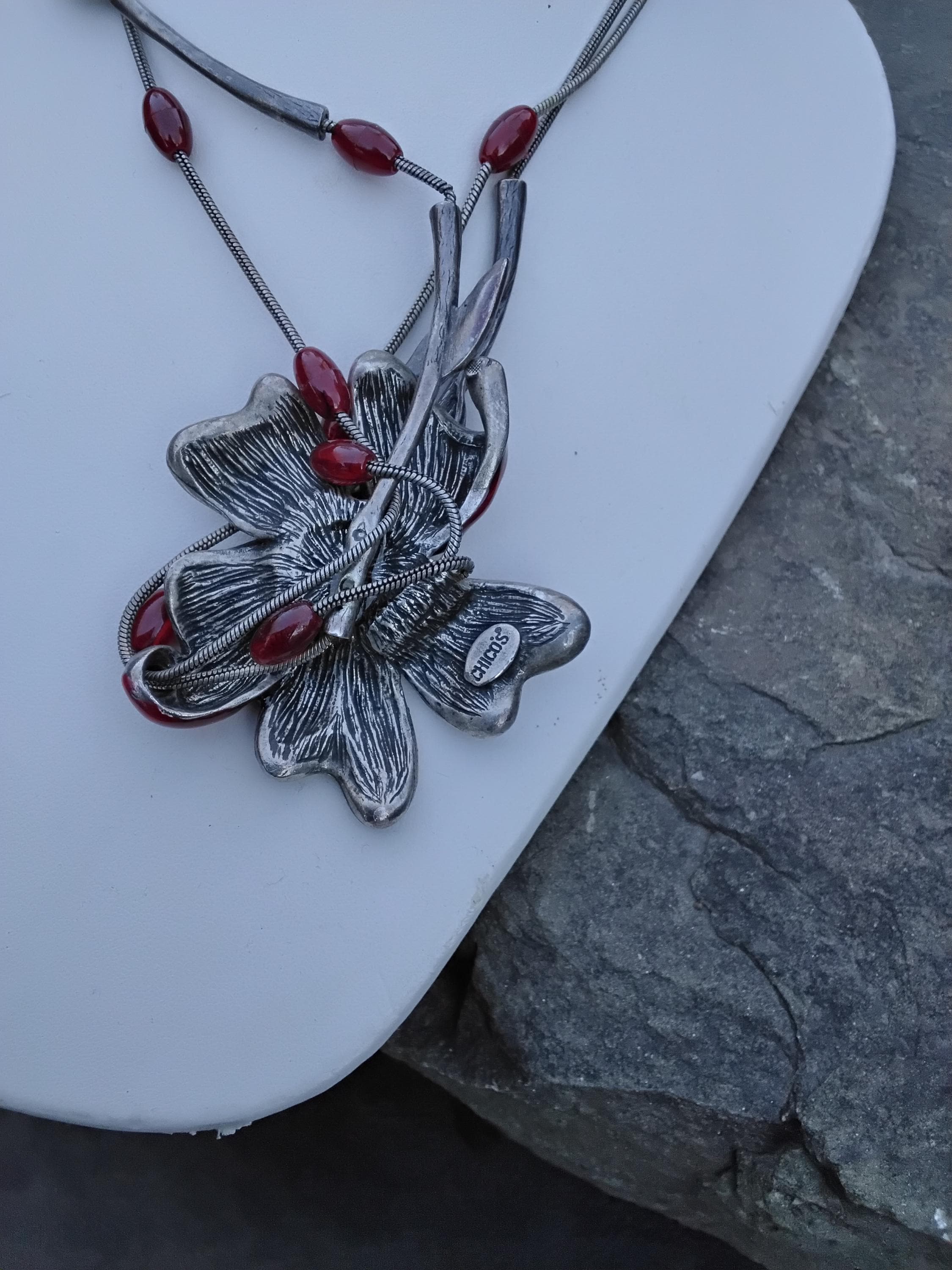 chico-deco♡ Vintage Chico's Silver Tone Enamel and Rhinestones Red Flower