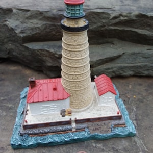 Vintage Spectacle Reef Lighthouse Michigan, Harbor Lights 1995 Commemorative Stamp Series #410