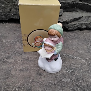 Vintage Avon Joy to the World Music Box with Children Caroling, 1985, In Original Box