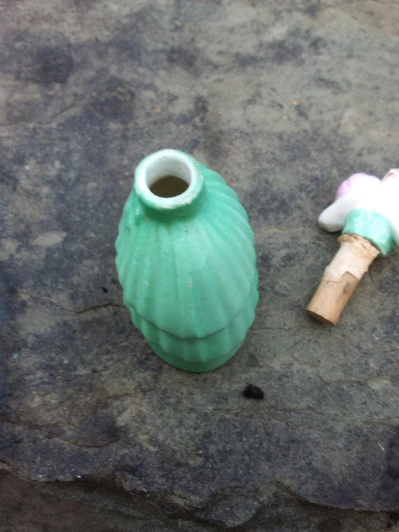 Vintage Porcelain Lady in Green Dress Mini Perfum… - image 6