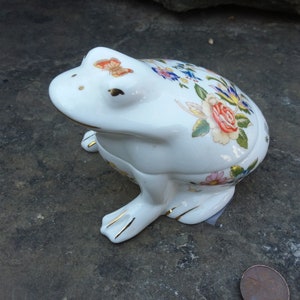 Vintage Aynsley Floral Fog Lidded Trinket Box, Cottage Garden Fine Bone China, England
