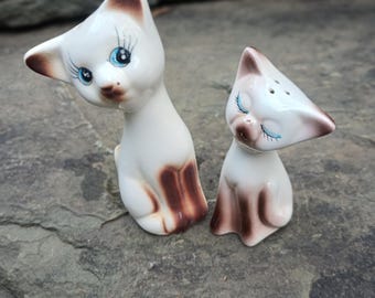 Vintage Porcelain Siamese Mama & Kitten Cat Salt Pepper Shakers, MCM