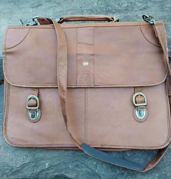 Vintage Eddie Bauer Leather Messenger Bag: Laptop Crossbody Travel
