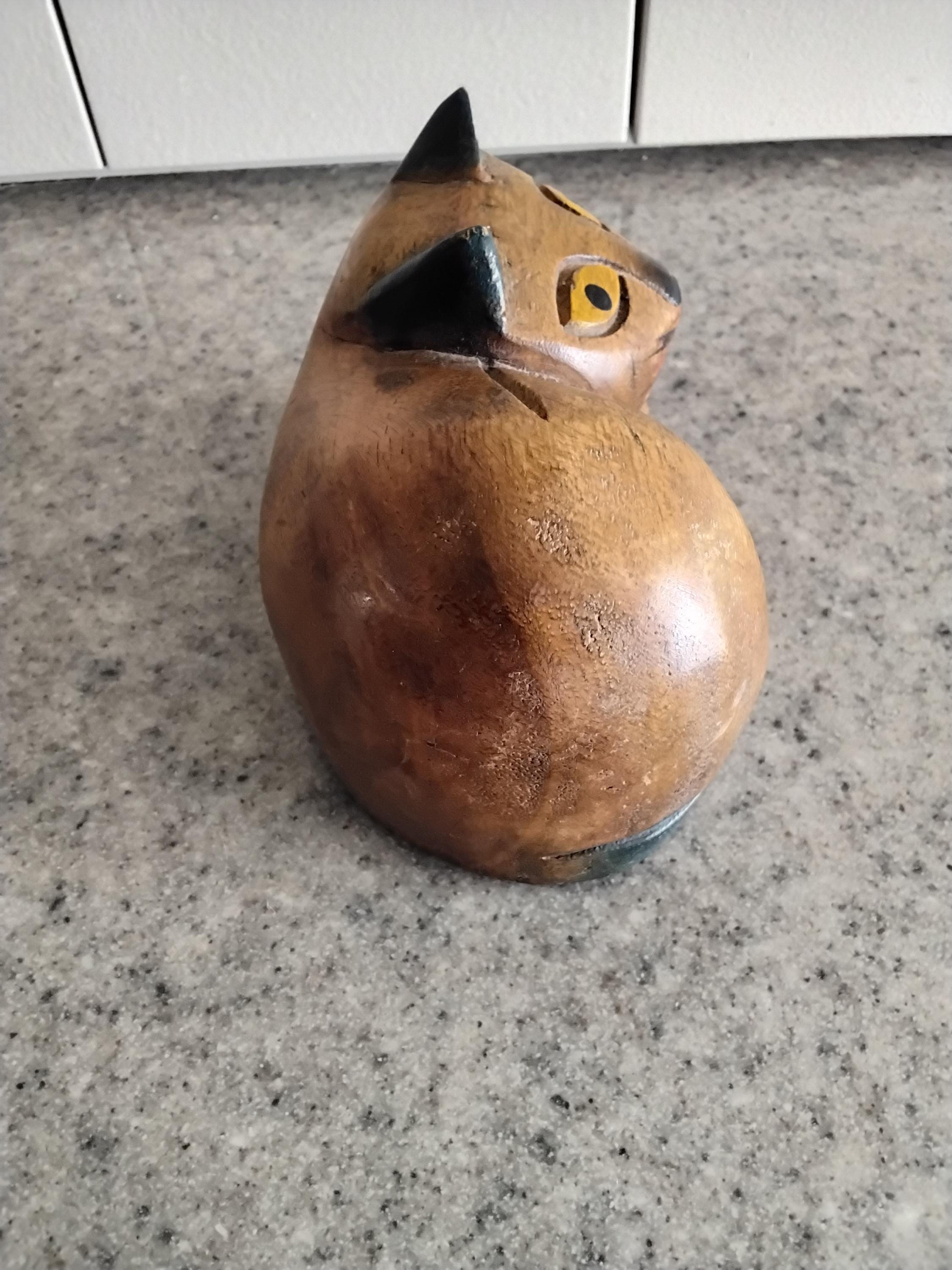 Vintage Hand Carved Wood Folk Art Kitty Cat Figurine