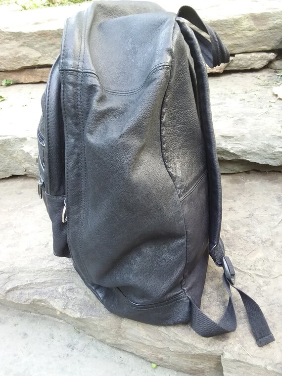 Vintage Eddie Bauer Black Leather Backpack with Multi… Gem