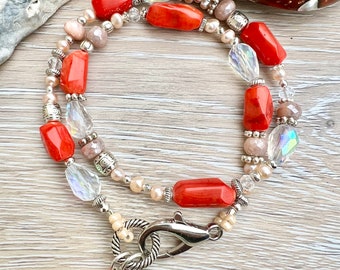 Bracelet corail, bracelet wrap, bracelet pêche pierre de lune, bijoux de plage, bracelet à breloques sirène, bracelet de perles