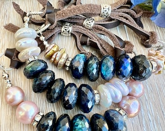 Boho bracelet, labradorite and pearl bracelet, leather bracelet, adjustable bracelet, bohemian style, choice of pearl