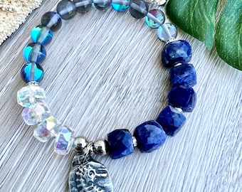 Sodalite bracelet, seahorse bracelet, charm bracelet, beach jewelry, stretch bracelet, quartz crystal bracelet