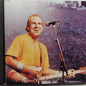 CD Used 1990 Vintage Genre Rock, Pop Music (Rare) by Jimmy Buffett Live titled  Feeding Frenzy