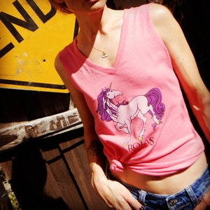 NEW IN! Pink Death Proof inspired cut off sleeve Purple unicorn Rosario Dawson Tarantino movie fun graphic tee XSmall t-shirt