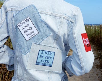 NEW IN! Unique Beatles patches Levi&#39;s jean denim jacket petite women&#39;s teenagers vest