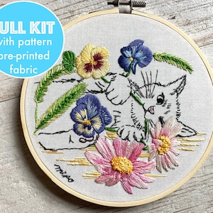 Floral embroidery kit unique, Kitty and Flower embroidery, Spring DIY embroidery gift, Cat lovers gift, Crafters gift, Mothers day gift