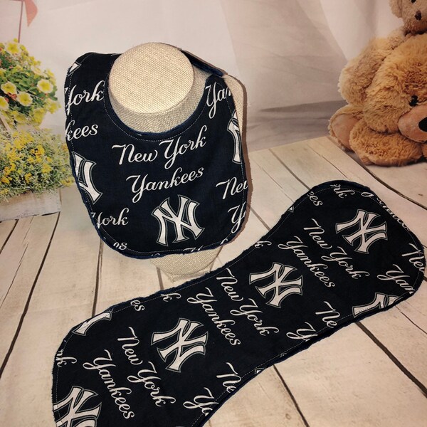 New York Yankees Burp Cloth and Bib set