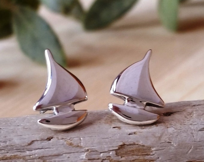 Silver Sailboat Earrings, Dainty sterling silver stud yacht earrings, Nautical design sailboat stud earrings, Handmade, Earrings #801A