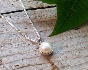 Solitaire Pearl Necklace, Sterling Silver Pendant with Freshwater Pearl, Necklace, Art nouveau pendant, Handmade, Pendant #152 B