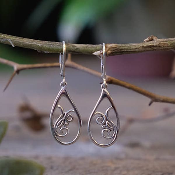 Silver Paisley Dangle Earrings, Sterling silver paisley earrings with floral design, Handmade, Earrings #191.A