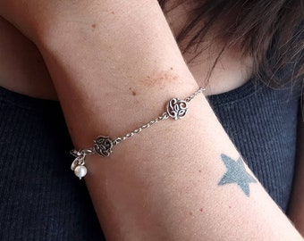 Chain bracelet - Silver dainty charm bracelet, Delicate chain bracelet with pearl charm, Floral lace, Leaf bracelet, Handmade, Bracelet #172