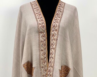 Alawi Sandala Hand Embroidered Wool Shawl - Two-Tone Hazel Beige