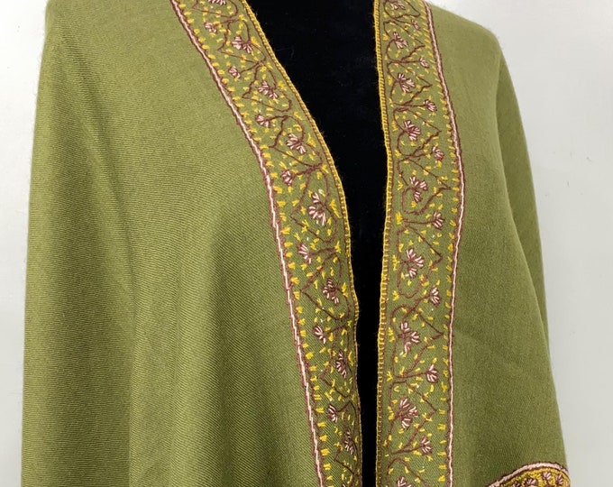 Alawi Sandala Hand Embroidered Wool Shawl - Bright Henna Moss Green