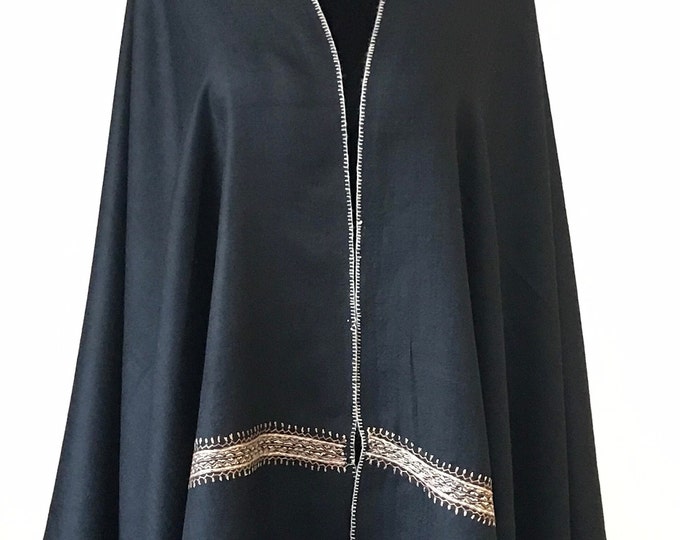 Khas Hand Embroidered Wool Wrap / Scarf
