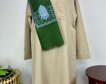Taha Sandala Hand Embroidered Wool Shawl - Emerald Green