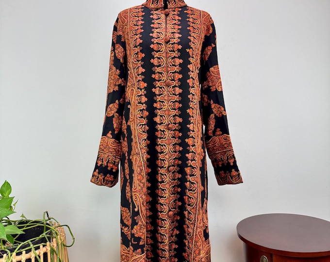 Azize Exquisite Hand Embroidered Kashmiri Ladies Wool Jacket - Size L / EU 46 / US 14