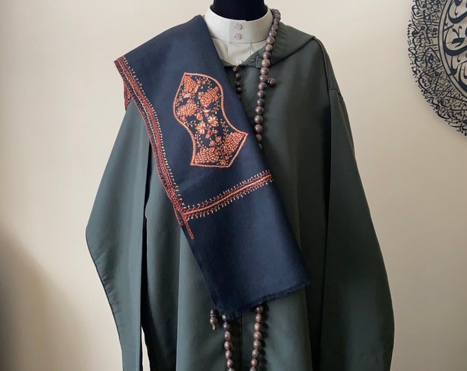 Zayn Sandala Hand Embroidered Wool Shawl - Black