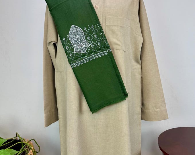 Taha Sandala Hand Embroidered Wool Shawl - Emerald Green