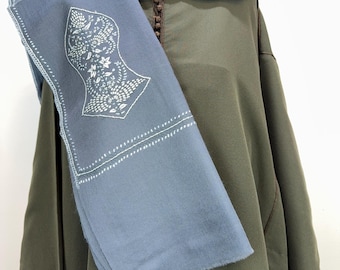 Zayn Sandala Hand Embroidered Wool Shawl - Pewter